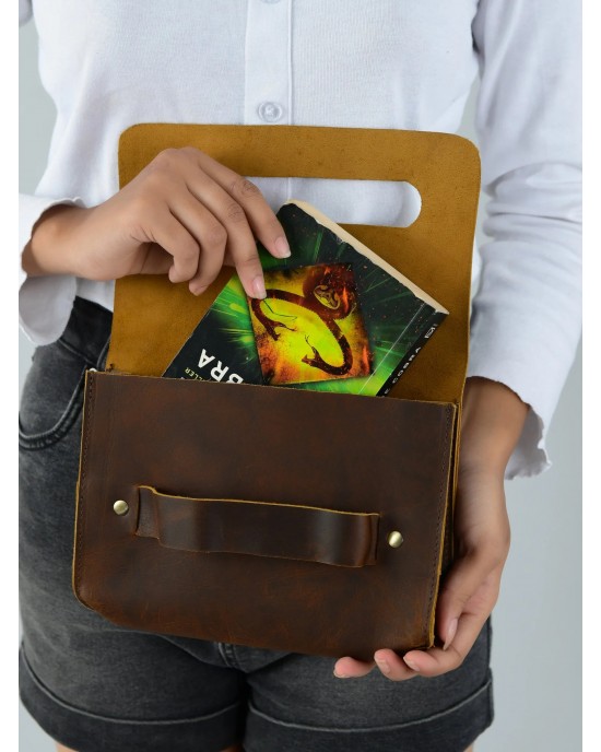 Chic Cocoa Leather Women's Clutch